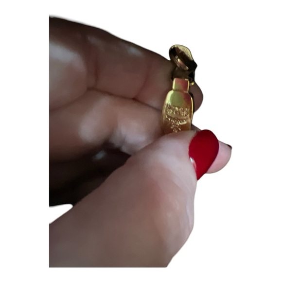 MCM EUC Vintage Drawstring Bucket Bag Black Gold Hardware Leather Crossbody - Picture 6 of 16